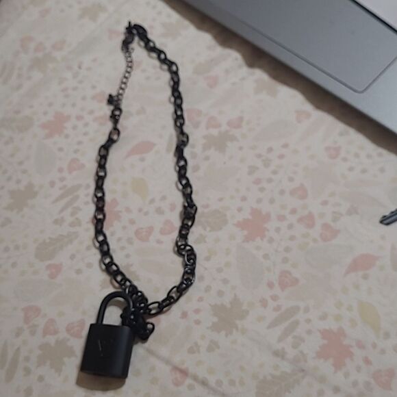 LV Lock and Key - Picture 1 of 5